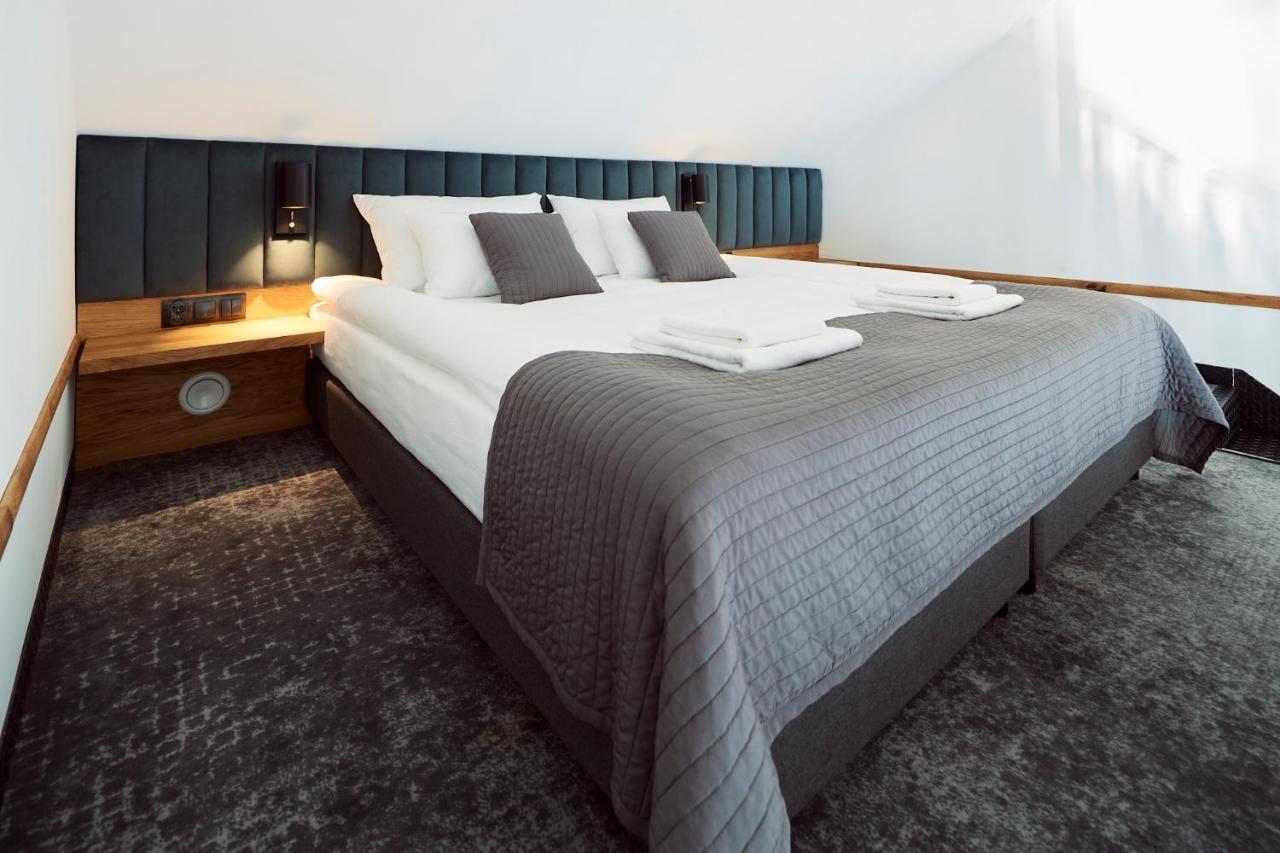 New Port - Premium Floating Aparthotel Cracovia Exterior foto