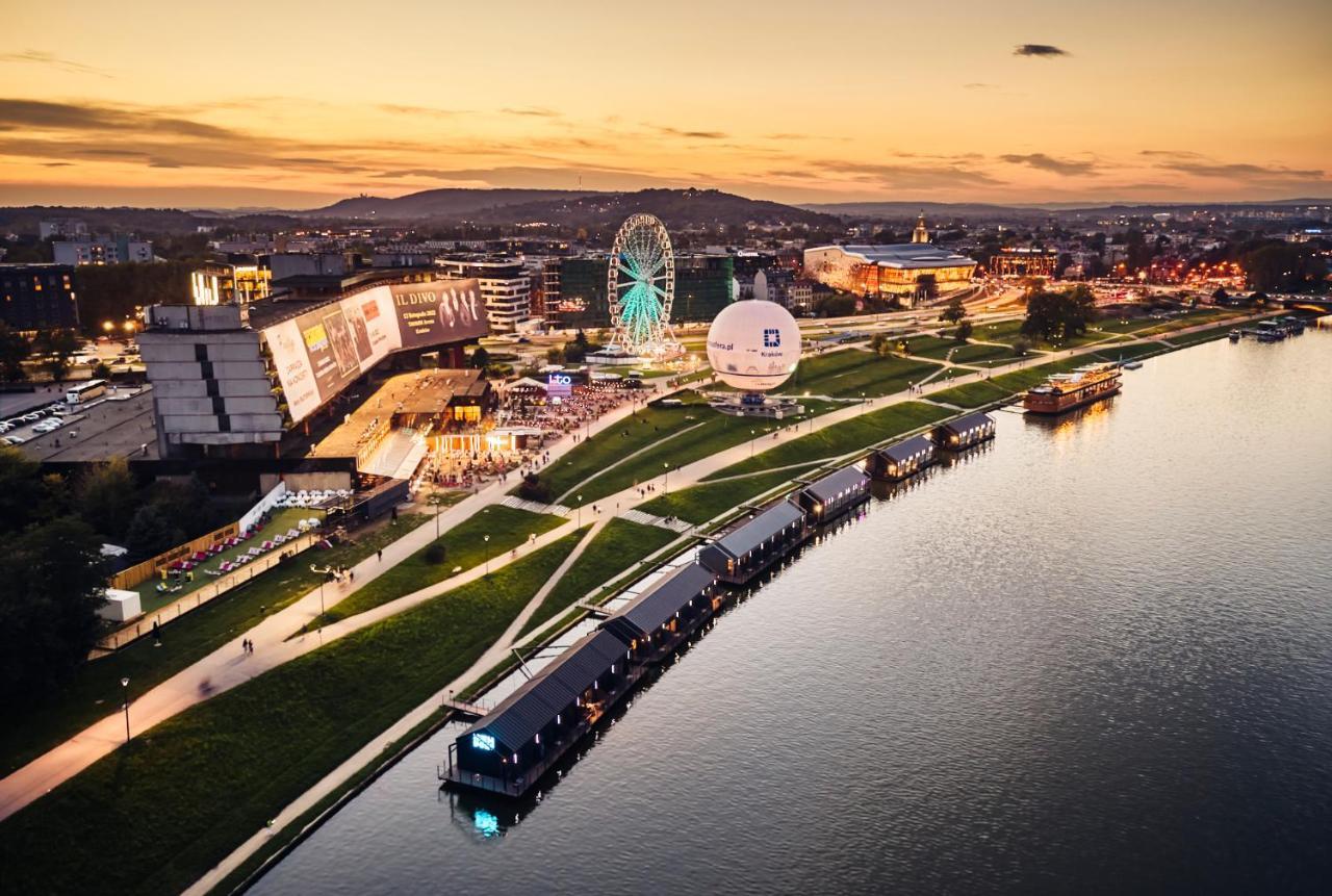 New Port - Premium Floating Aparthotel Cracovia Exterior foto